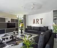 Villa Issi, Wohnzimmerbereich