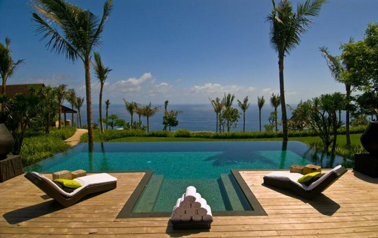 Rent Villa Khayangan Estate in Bukit From Bali Luxury Villas!